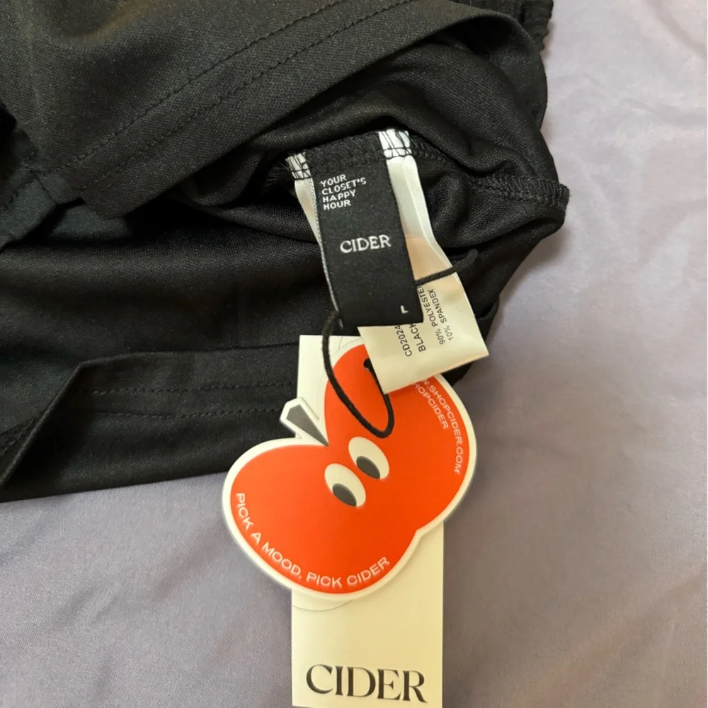 Black Ribbed Set - Picture 7 of 8